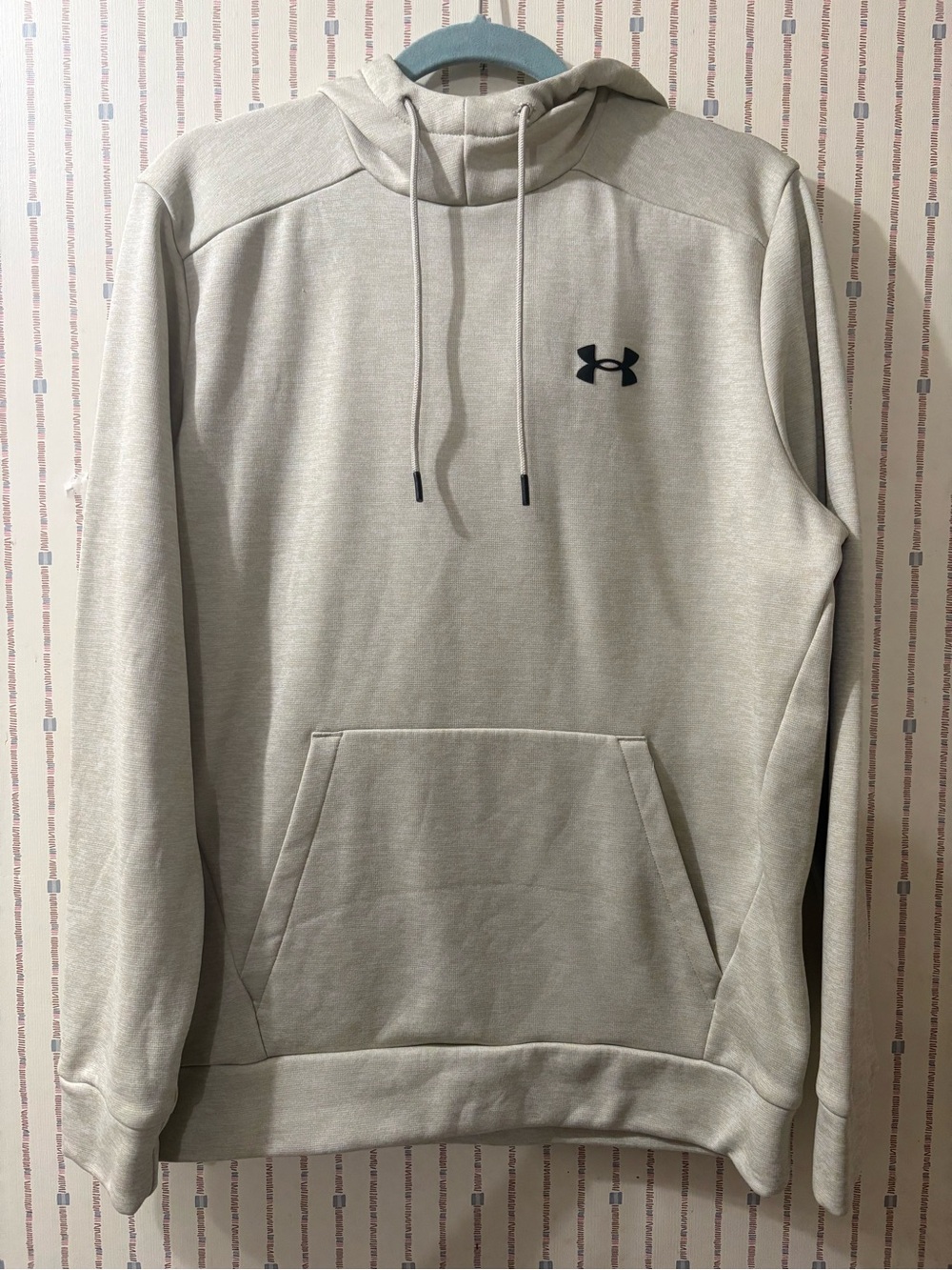Under Armour Men's Heather Light Gray Pullover Hoodie with Black Logo